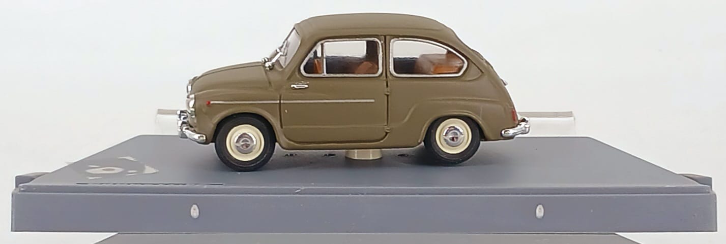 Fiat 600 D Berlina stradale Esercito Italiano 1960