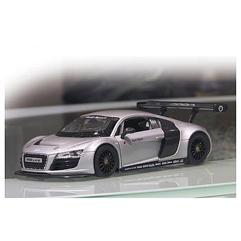 Audi R8 LMS argento 1/24