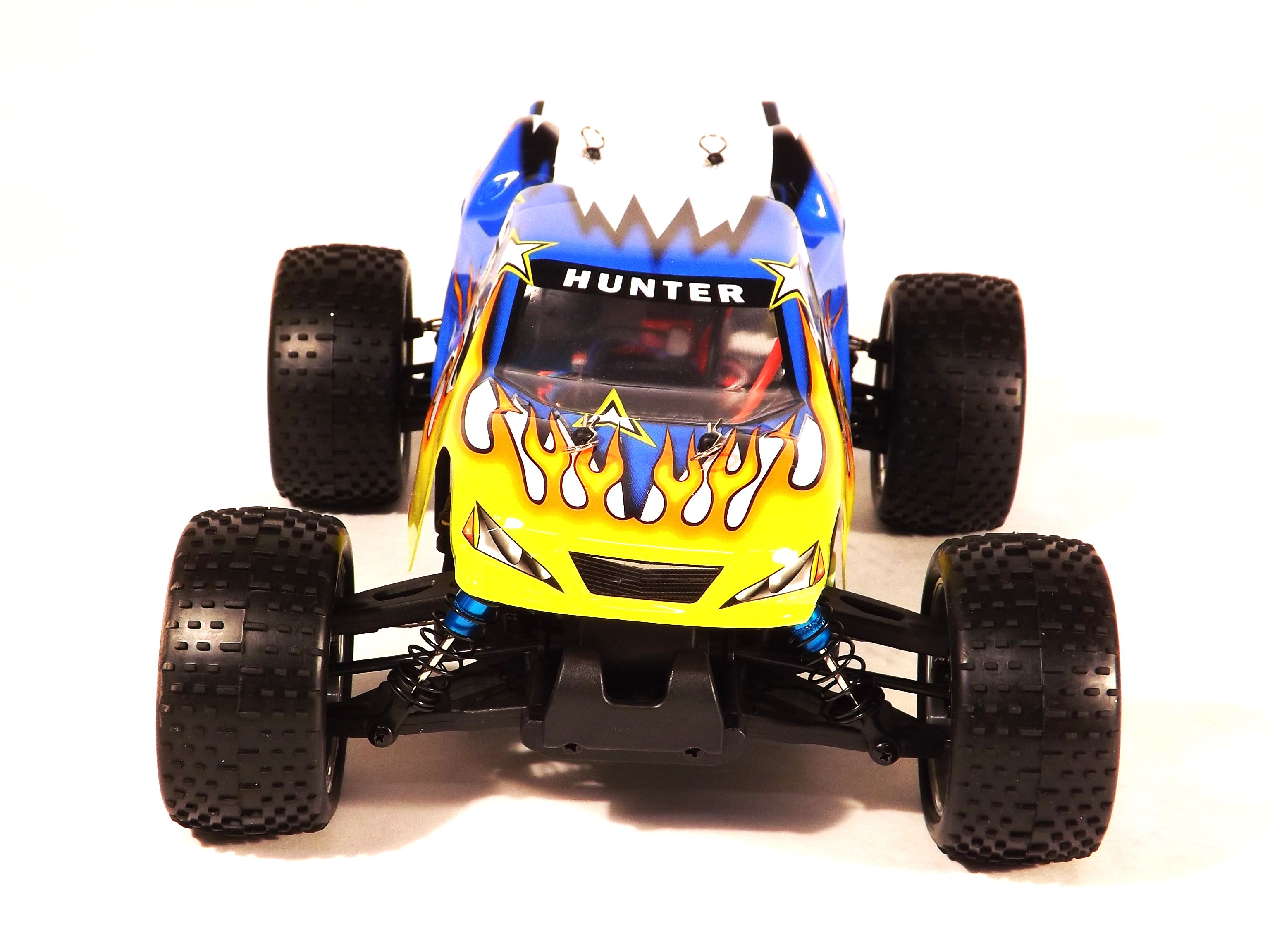 hunter pro brushless 1/16 truggy