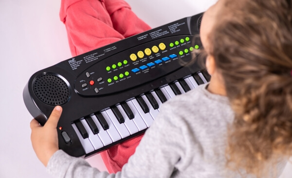 pianola con microfono