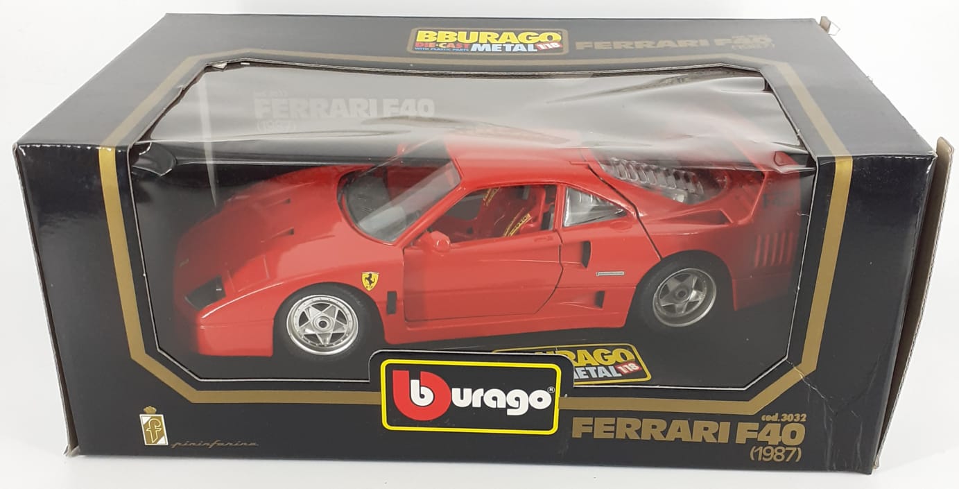 Ferrari f40 (1987) scala 1/18 Bburago