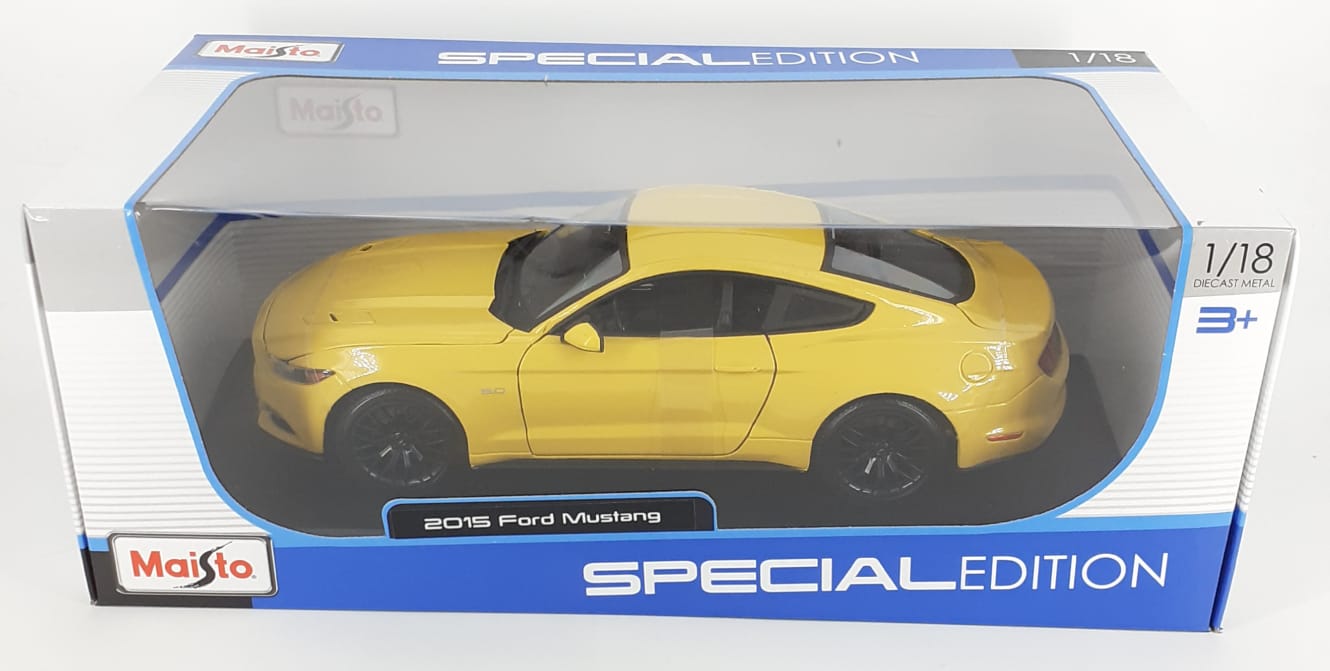 Ford Mustang GT 2015  Scala 1/18
