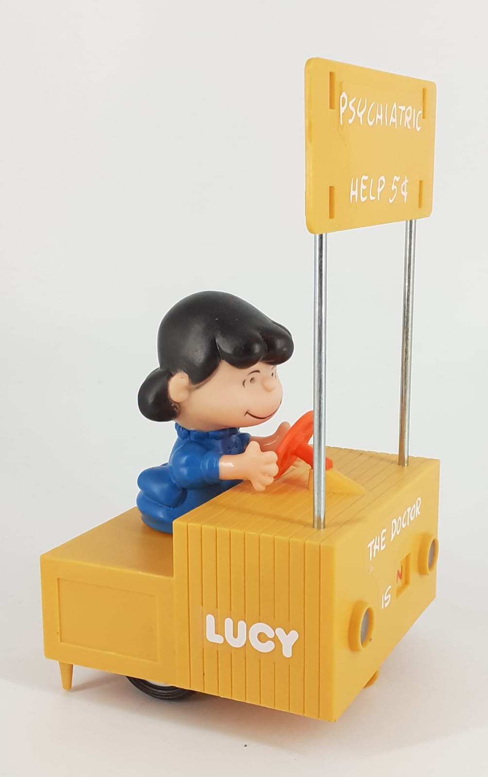 Lucy and her Doctor Booth - Snoopy motorized