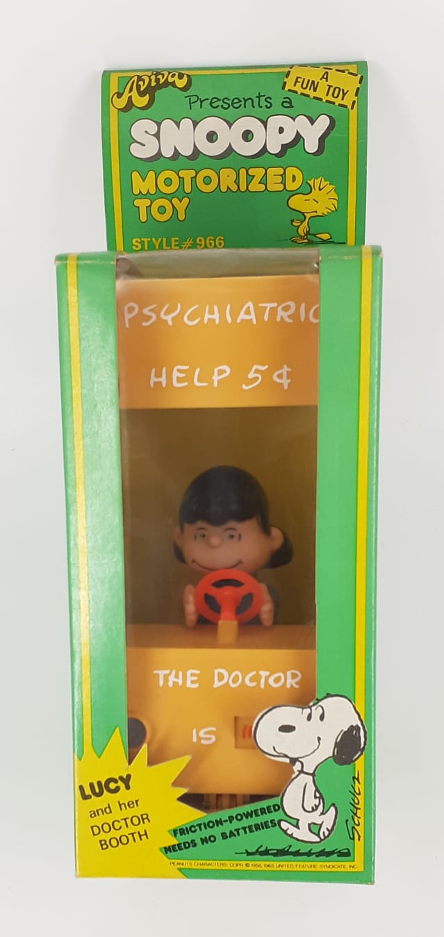 Lucy and her Doctor Booth - Snoopy motorized