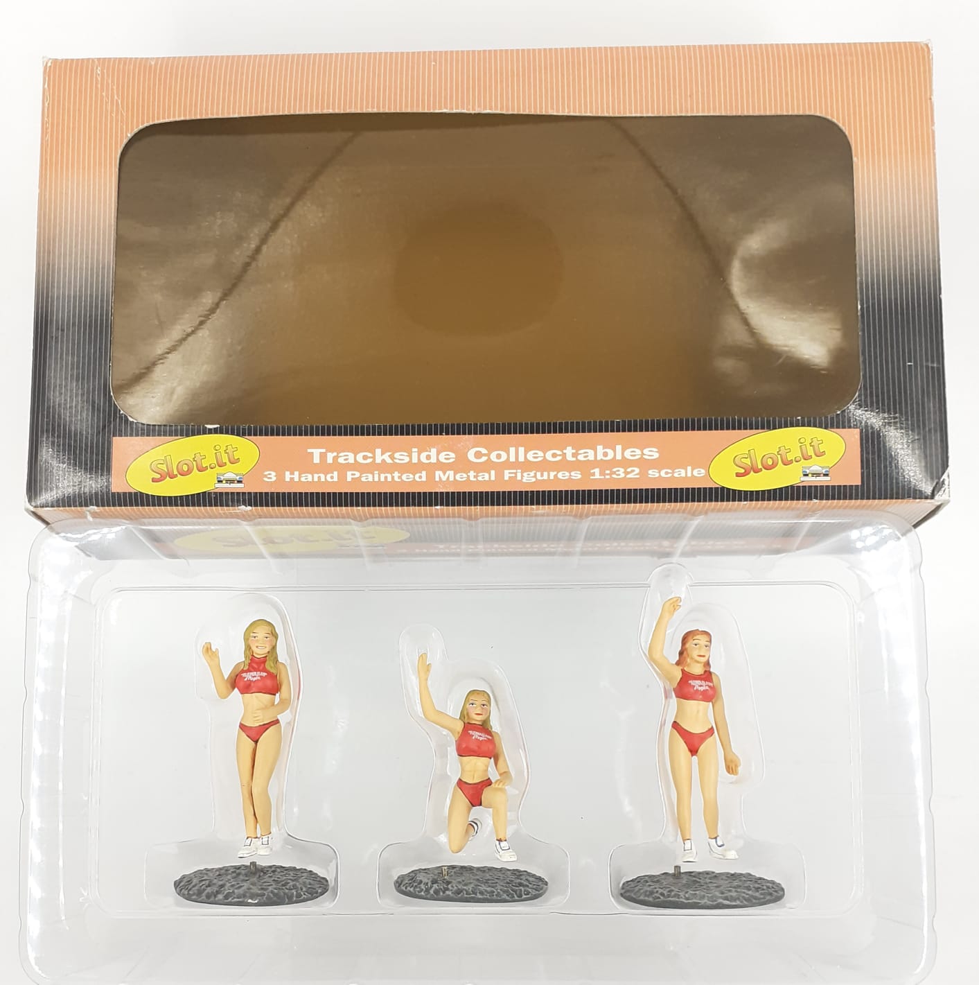 3 ragazze box 1/32 in metallo dipinte