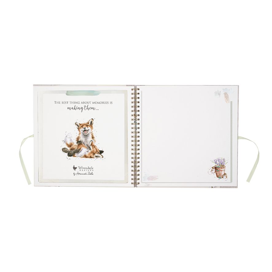 Scrapbook Album - Hydrangea Ape