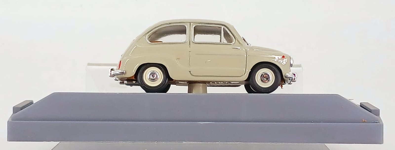 Fiat 600 D Berlina stradale 1960 1:43