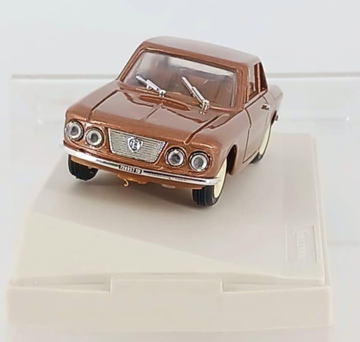 Lancia fulvia coupe colore originale 1:43