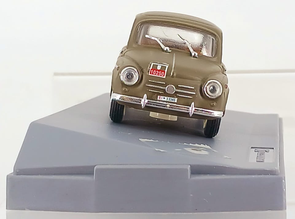 Fiat 600 D Berlina stradale Esercito Italiano 1960