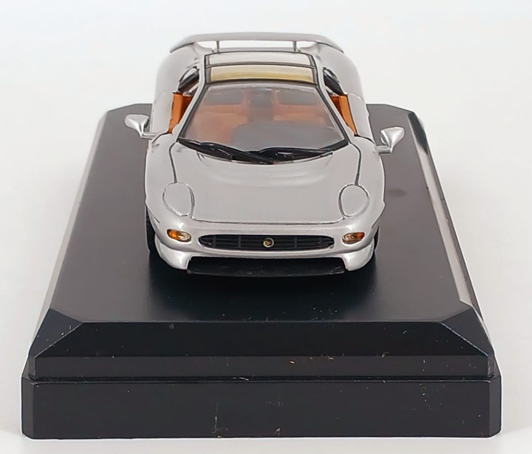 Jaguar XJ 220 (1992) 1/43