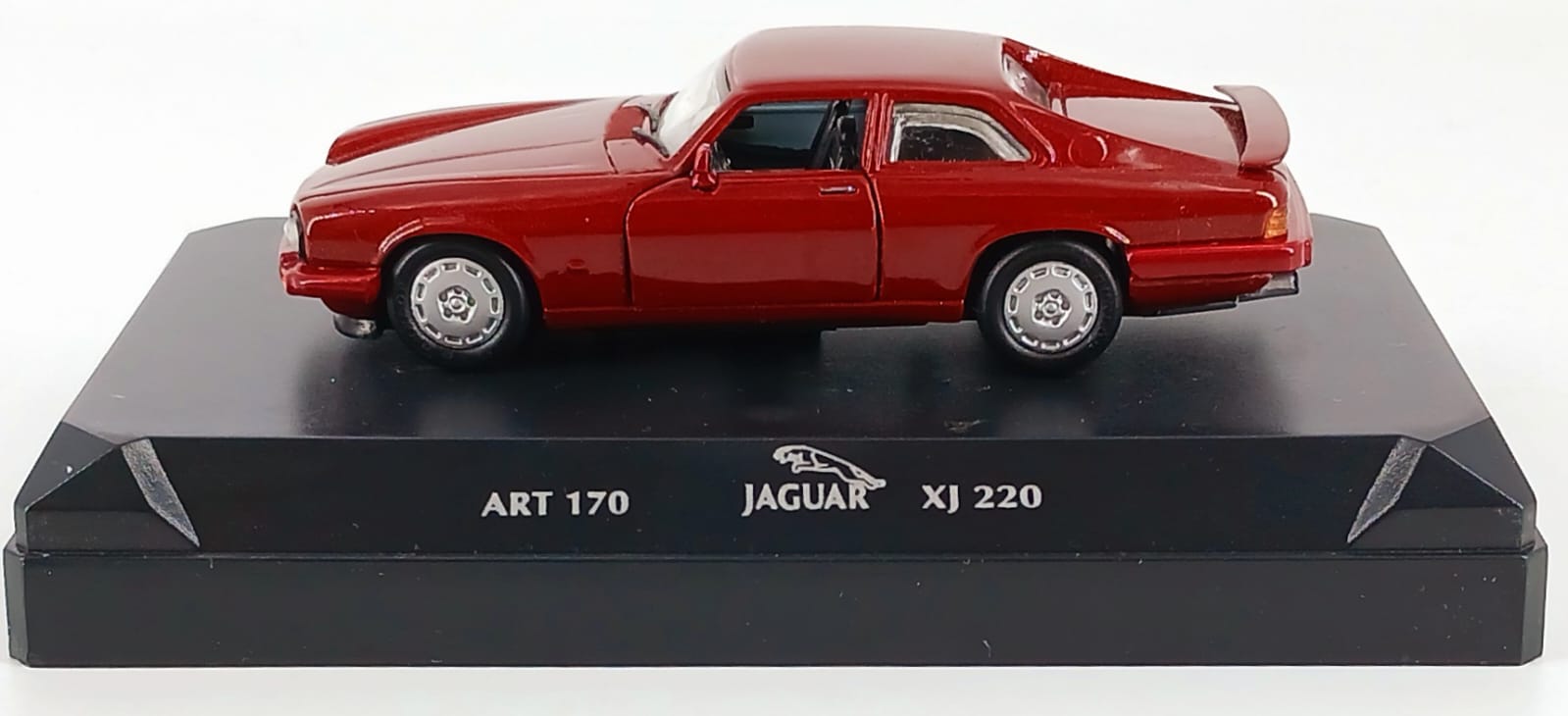 Jaguar XJ 220 rossa 1992 1/43