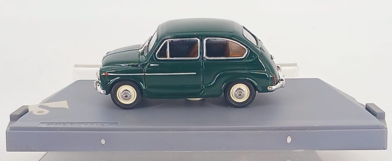 Fiat 600 D Berlina stradale Verde 1960 1:43