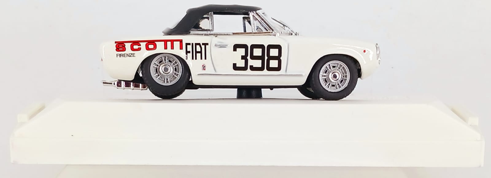 Fiat 124 Spyder 1400 Scotti fiat 1968  1/43