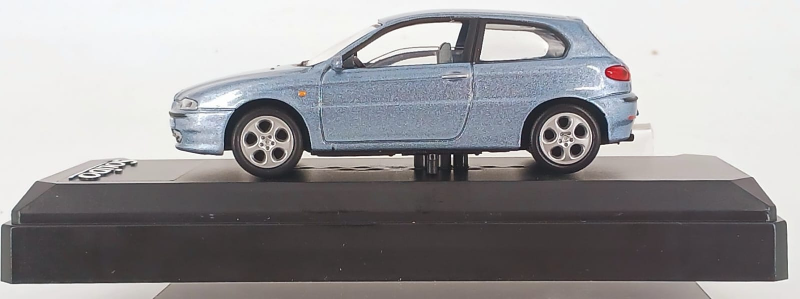 alfa romeo 147 1/43