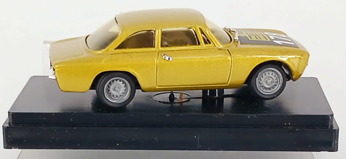 Alfa Romeo Giulia Sprint GTA 1965 con Decal 1/43