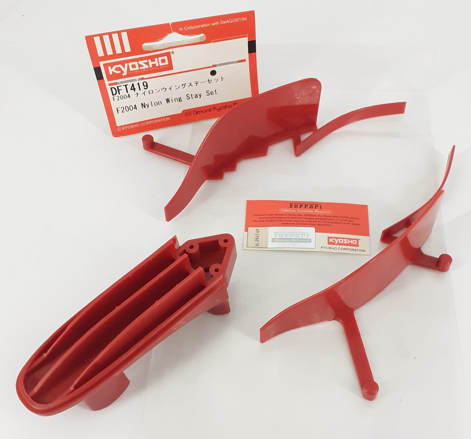 supporti alari nylon Ferrari F2004 Kyosho