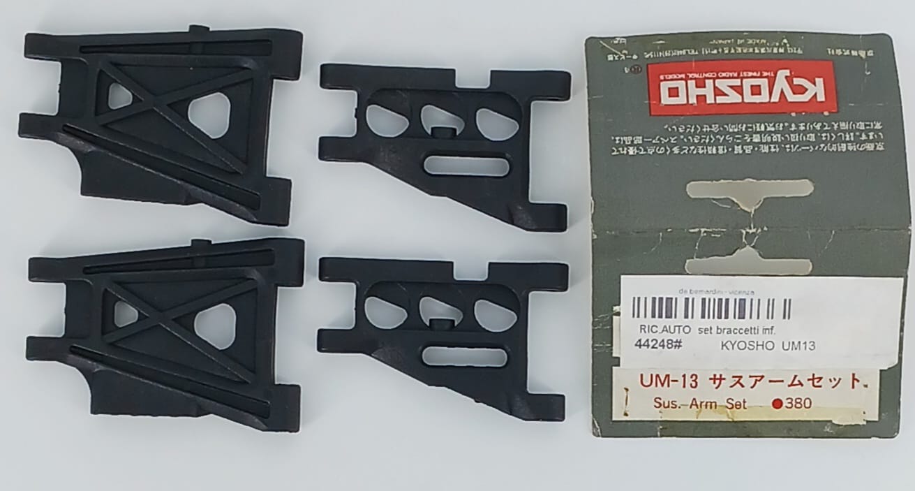 set braccetti inferiori Ultima