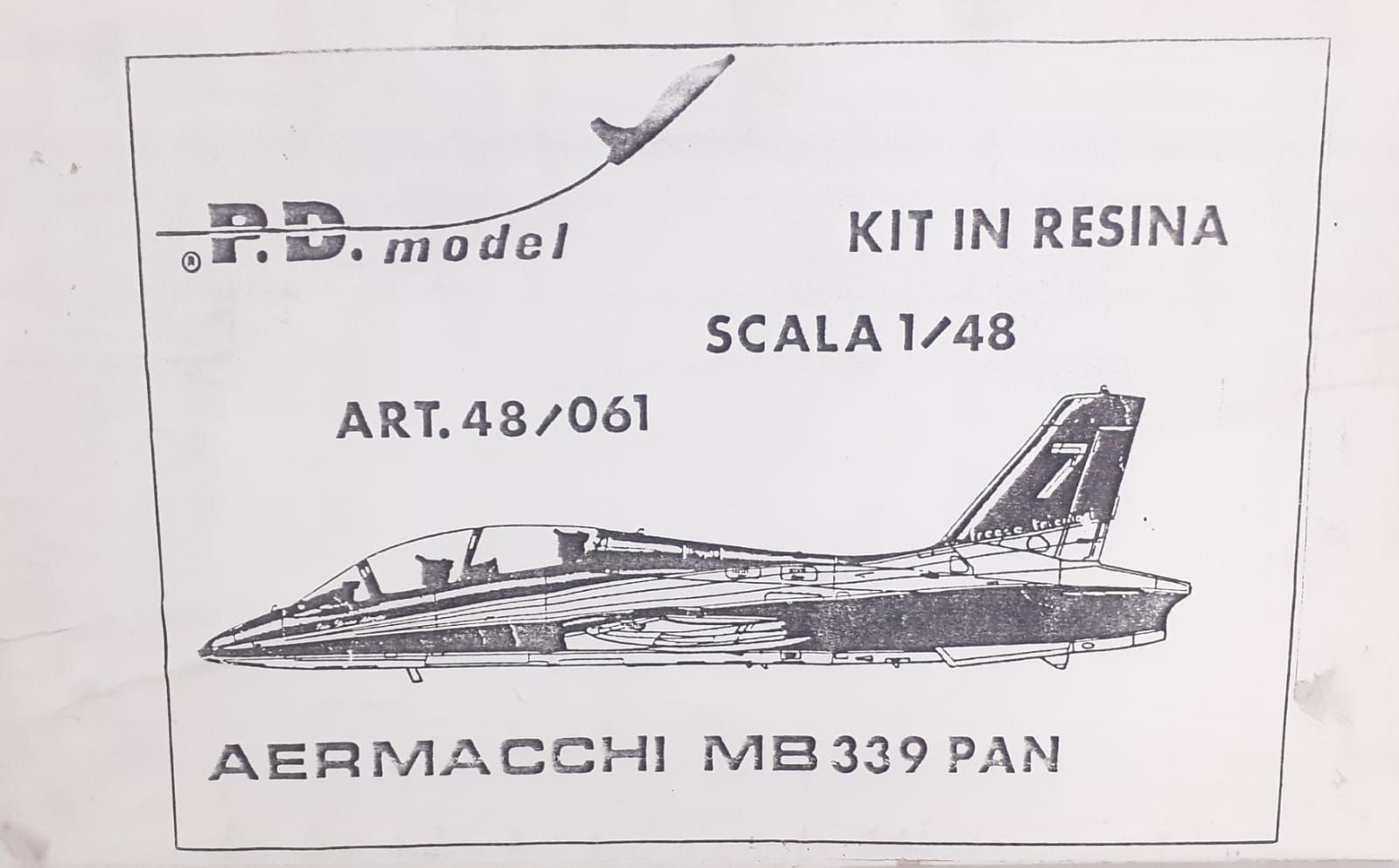 Aermacchi MB339 pan frecce tricolori 1/48 kit in resina