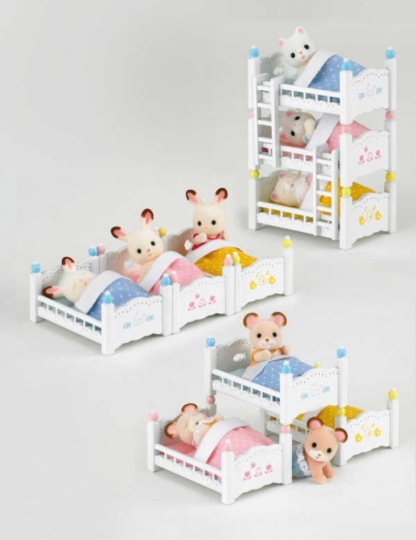 Letto a soppalco per bambini a tre piani