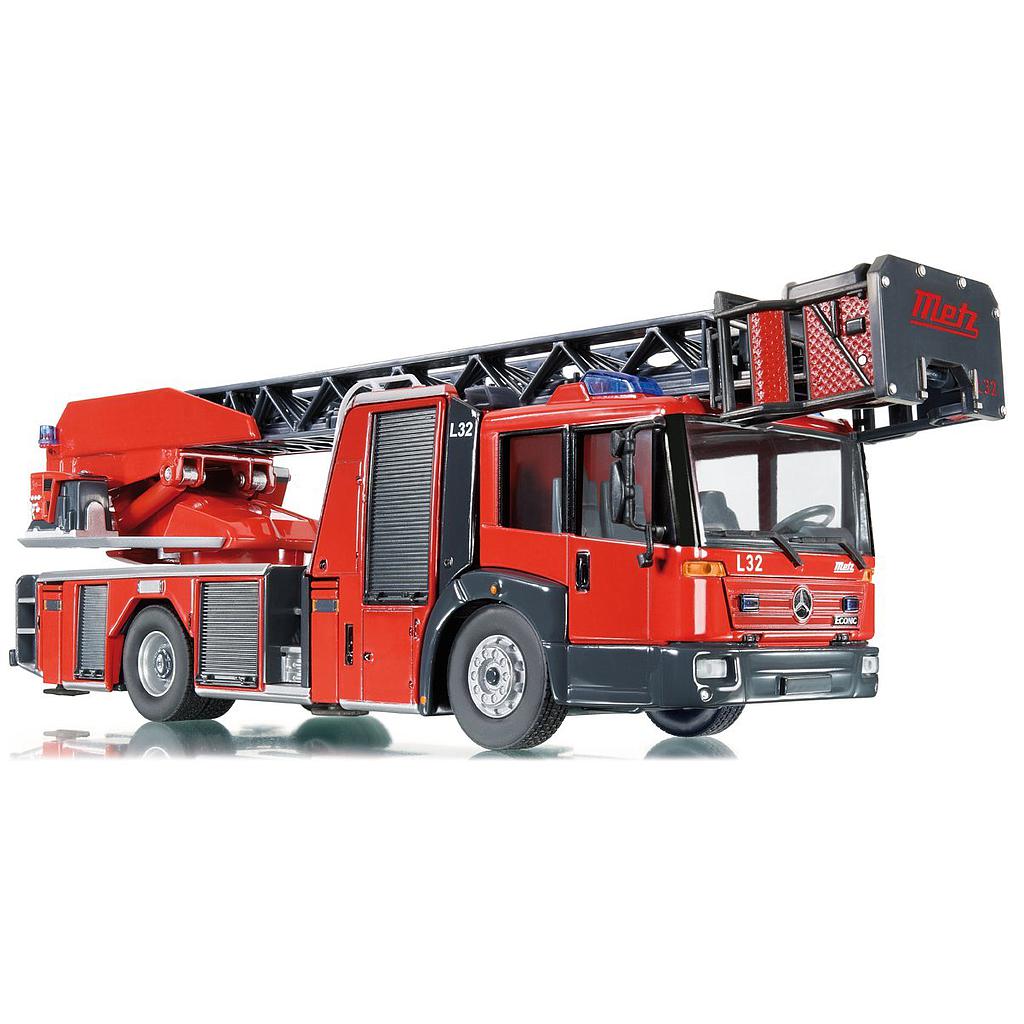 Camion pompieri dl32 con autoscala metz