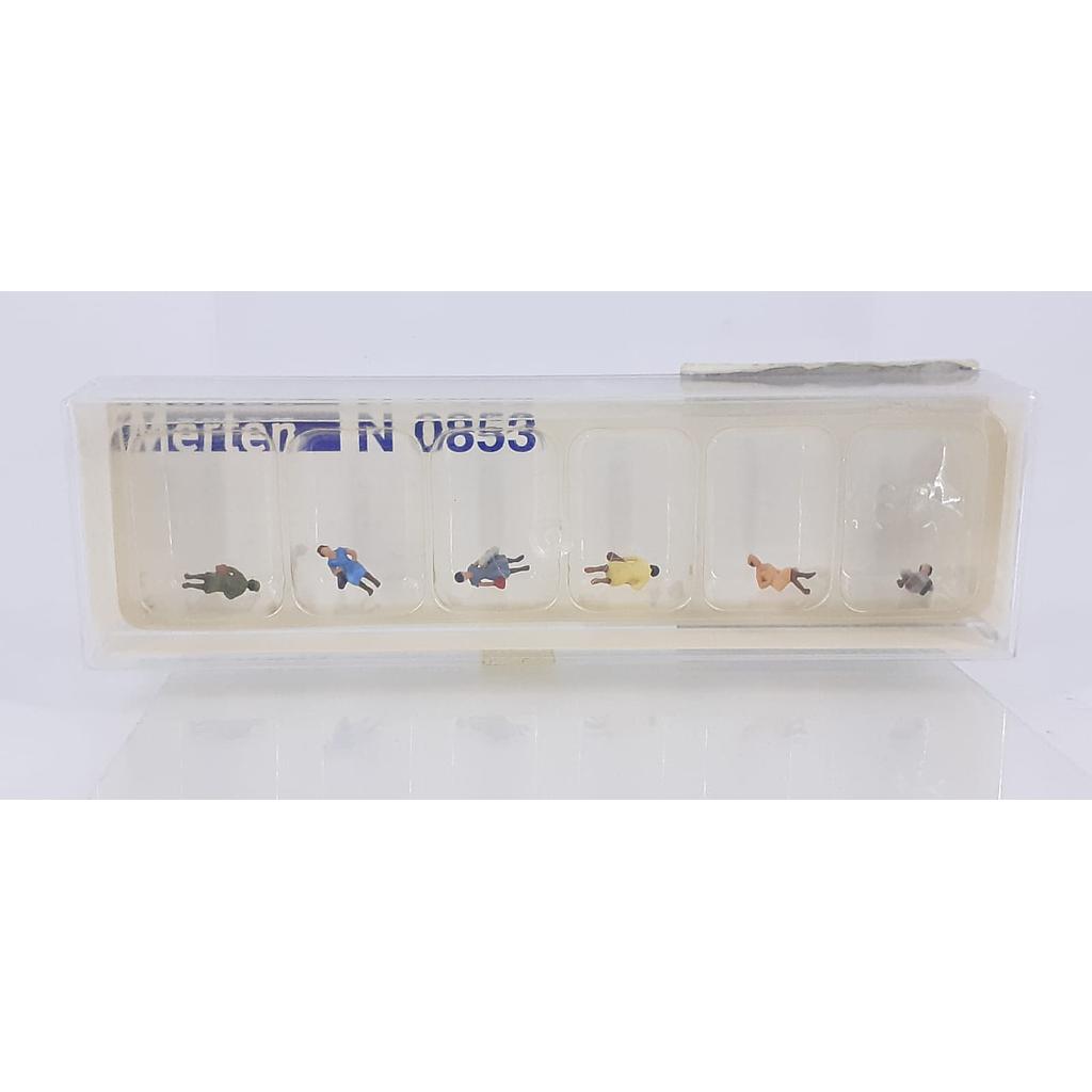 6 donne posizione seduta personaggi scala N