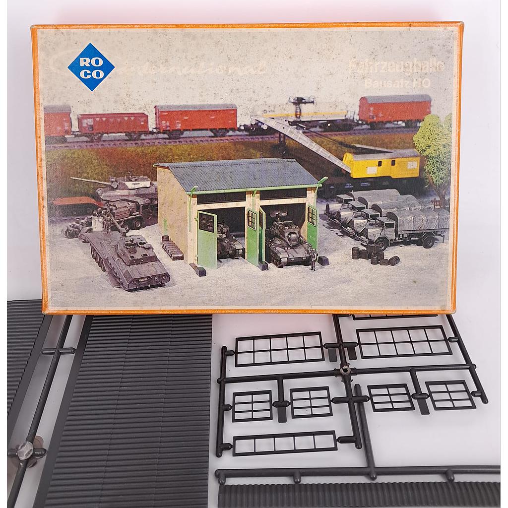 Garage militare per carri armati scala HO