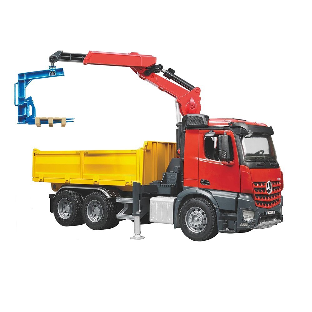 Mercedes Benz Actros con Gru