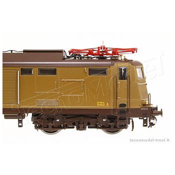 locomotiva elettrica E424 fs livrea castano isabella
