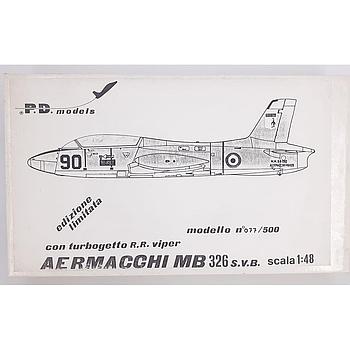 Aermacchi MB 326 s.v.b. con turbogetto R.R.Viper 1/48
