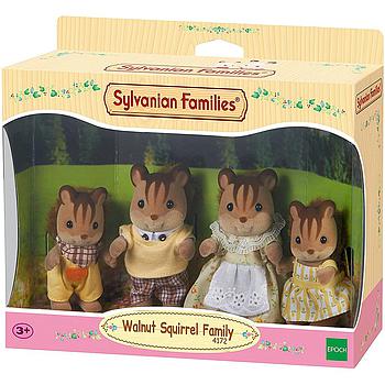Famiglia scoiattolo Nocciola