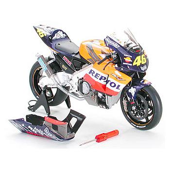 honda rc112v valentino rossi montata
