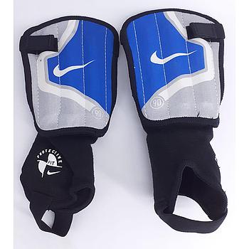 parastinchi calcio con cavigliera Nike tg S