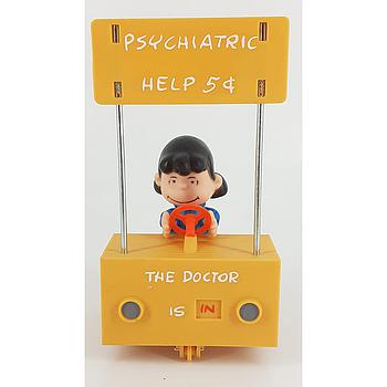 Lucy and her Doctor Booth - Snoopy motorized